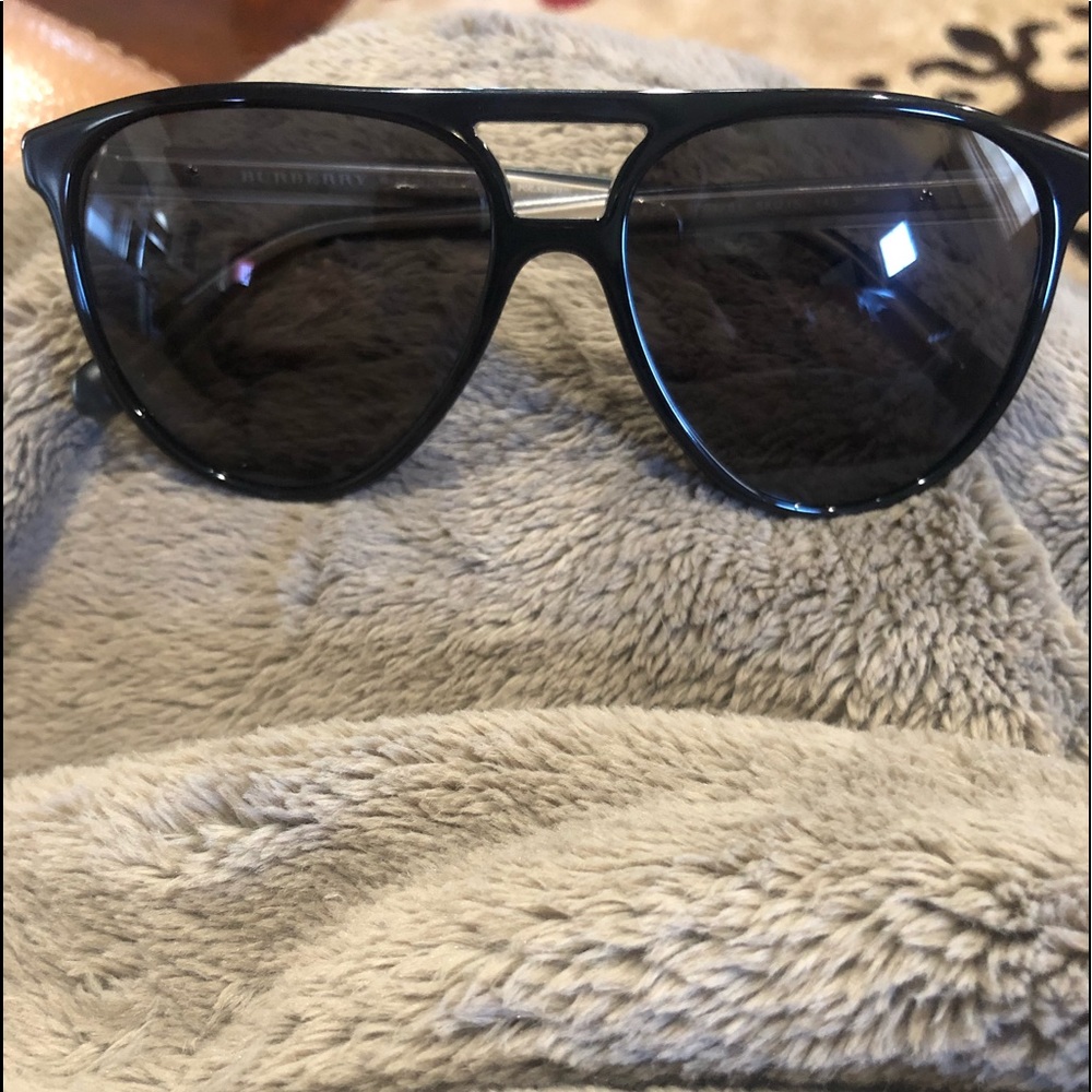 Burberry Women’s sunglasses